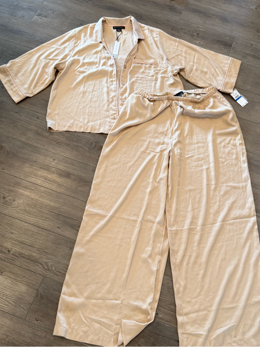 Sanctuary Satin 2 Piece Pajama Set Size Extra Large NWT